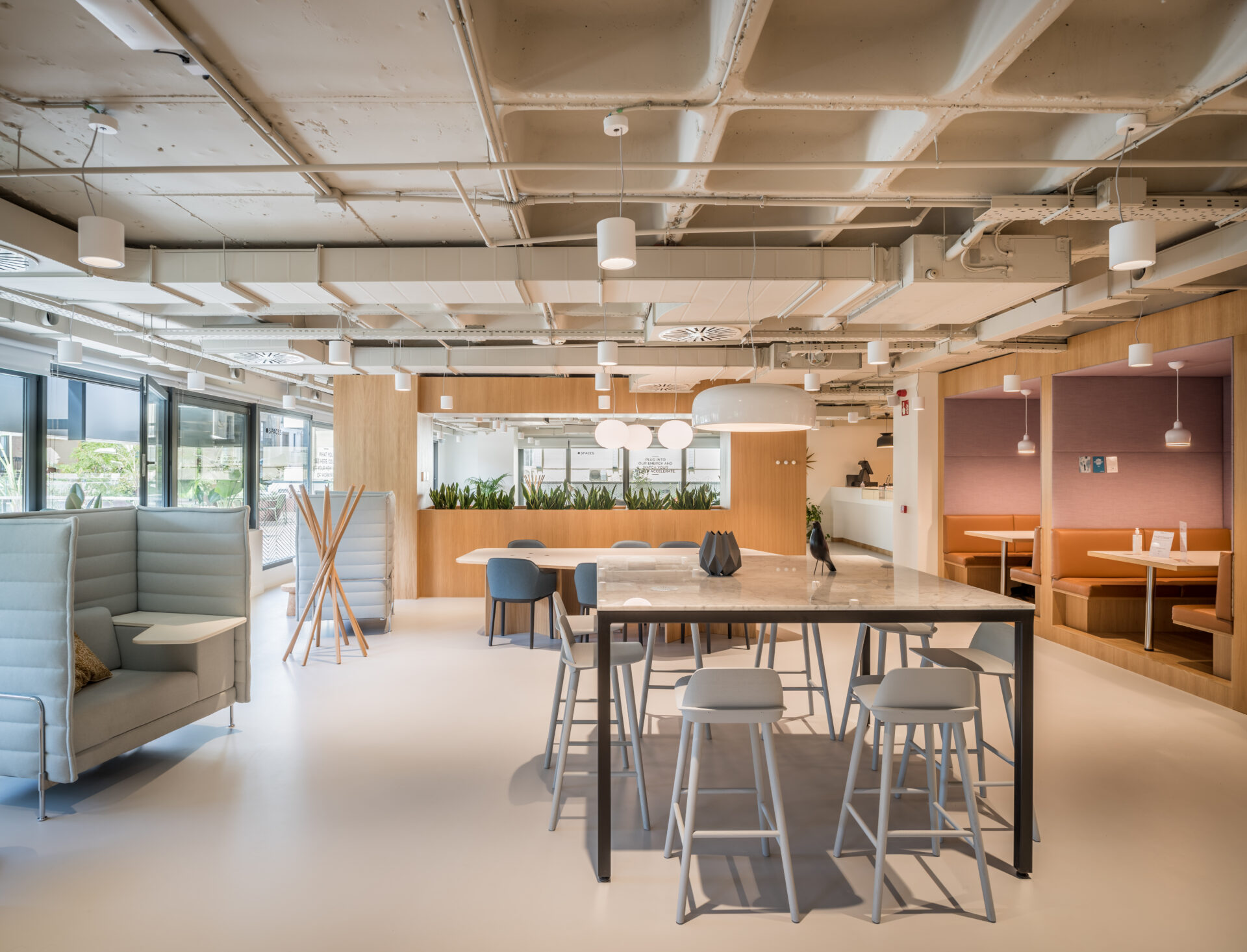 PRZESTRZENIE CO-WORKINGOWE